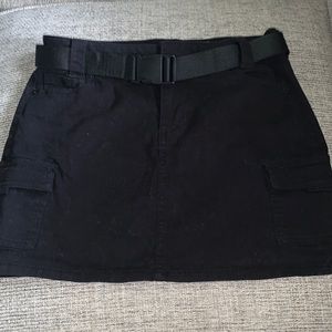 Super cute black cargo skirt
